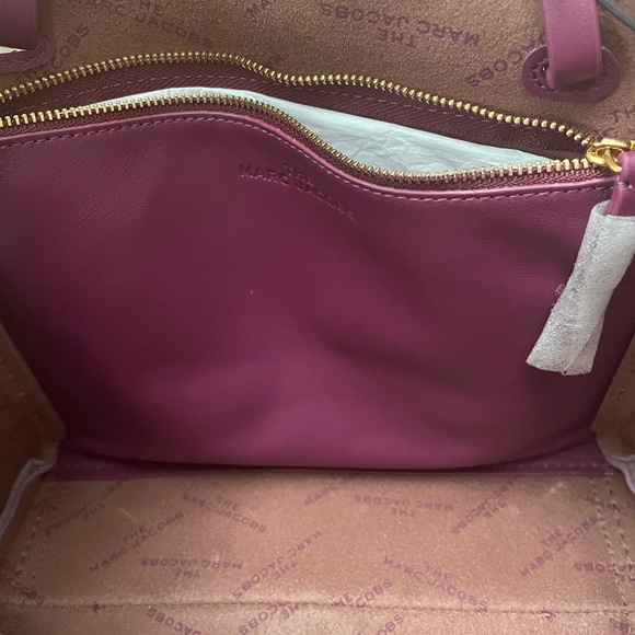 New With Defects MARC JACOBS THE KISS LOCK MINI TOTE Dusty Lilac Multi - Picture 5 of 7